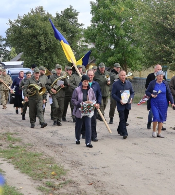 Громада на Волині ремонтує дороги у селах (ФОТО)