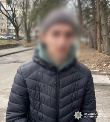 У Києві засуджено вуличного наркодилера, який збував психотропи