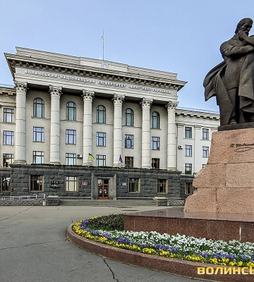 Три студентки ВНУ отримали стипендії Президента