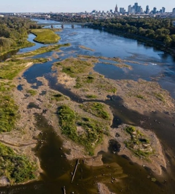 Вісла рекордно обміліла: у Варшаві зафіксували 94 см води