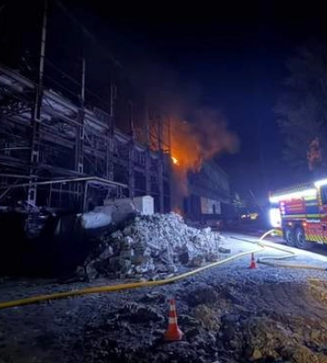 Россия в очередной раз нанесла удар по Киеву: в одном из районов возник пожар