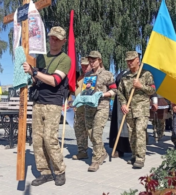 У Миргороді попрощалися із Захисником Володимиром Переваловим