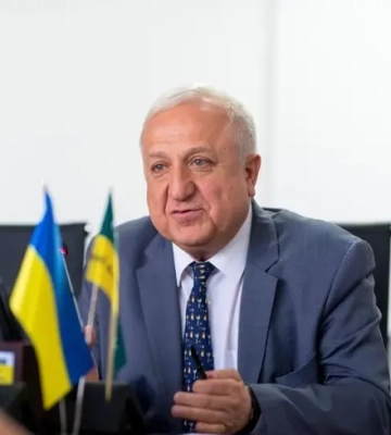Пишний особисто представив Веселого наглядовій раді «Сенс Банку» — Аджунер