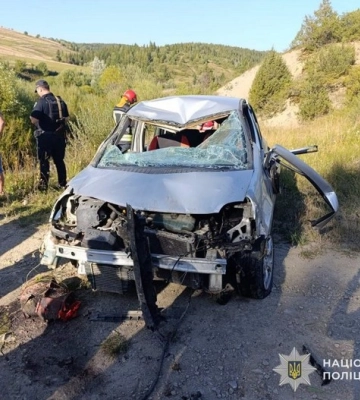 На Самбірщині перекинулося авто: загинув водій