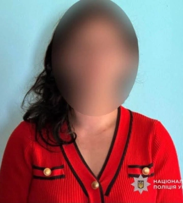 Попила водички на 200 тис гр - на Дніпропетровщині злодійка обікрала стареньку