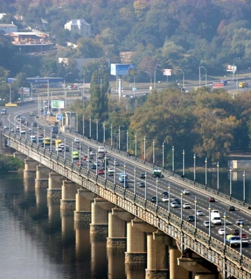 Мост Патона в Киеве частично закроют для проезда