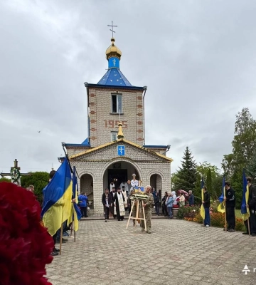 На Волині провели в останню путь воїна Андрія Микитюка, який із 2015 року захищав Україну