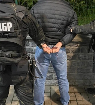 З України намагалися вивезти зразки зброї: правоохоронці розповіли подробиці