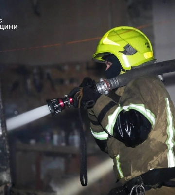 Чоловік отримав опіки під час пожежі у комплексі відпочинку в Одесі 