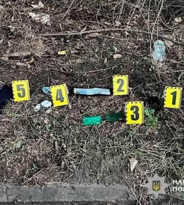 У Дніпрі двоє чоловіків напали на військового: побили та забрали сумку з грошима