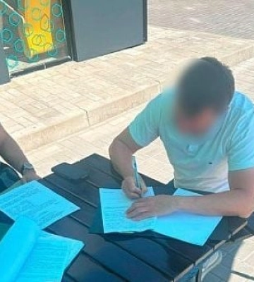 Незаконные выбросы в атмосферу: на Днепропетровщине будут судить экс-чиновника промышленного предприятия