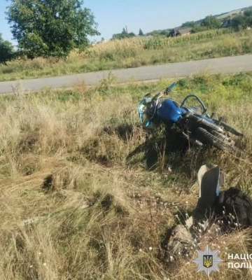 Обставини чотирьох ДТП за участі двоколісників встановлює поліція Вінниччини