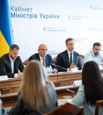 Глава уряду анонсував пільгове кредитування для бізнесу, який постраждав від атак РФ