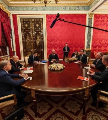 "Киевский режим перестал скрывать свою сущность, перезахоранивая нацистов": Путин "откровенно" поговорил с Уиткоффом и Кушнером