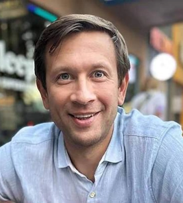 Исчез с украинских экранов и переехал в США: где сейчас и что делает Дмитрий Ступка
