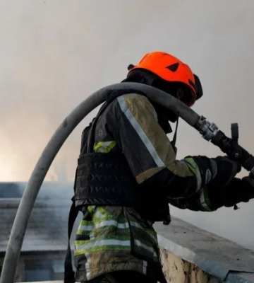Войска РФ атаковали склады с гуманитарной помощью в Одесской области, двое пострадавших – ОВА