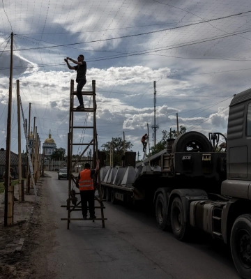 «Не хочемо втратити все знову»: The New York Times розповів про життя прифронтового Ізюма