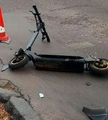 Потеря сознания и травма головы: на Днепропетровщине школьница упала с электросамоката