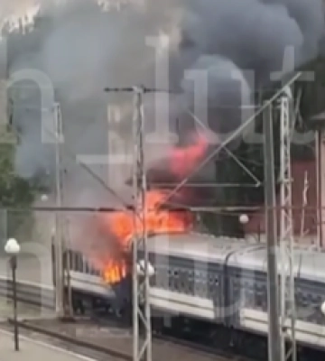 У Луцьку «Гербера» влучила у пасажирський поїзд на залізничному вокзалі. Відео