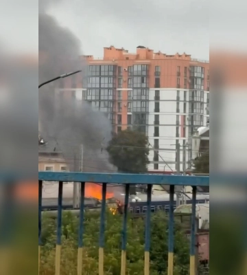 РФ ударила по пассажирскому поезду в Луцке: что известно об атаке (видео)