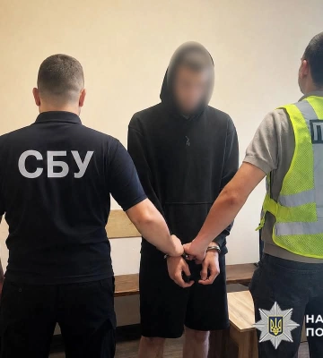 На Хмельниччині юнака судитимуть за підпал автомобіля військового