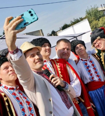 Дніпро відзначає 500-річчя: як у районах міста проходять родинні святкування