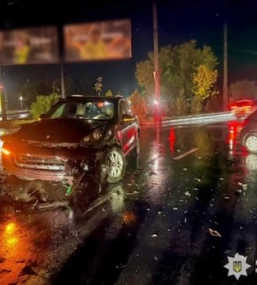 Нічний заміс: Porsche Cayenne проти Kia Rio та двоє госпіталізованих підлітків