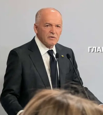 «Мир через силу зараз». Що це означає?