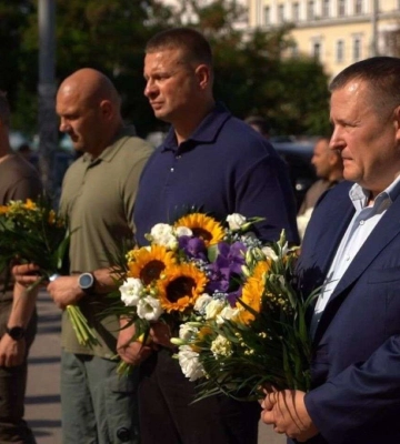 Шана батьку сучасного Дніпра та козацька історія: Філатов, Ганжа та почесні гості відзначили 500-річчя міста