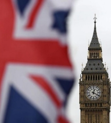У Британії правопопулісти зібрали за добу рекордну суму пожертв