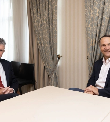 Сікорський після візиту до Києва розповів про закулісся мирних переговорів