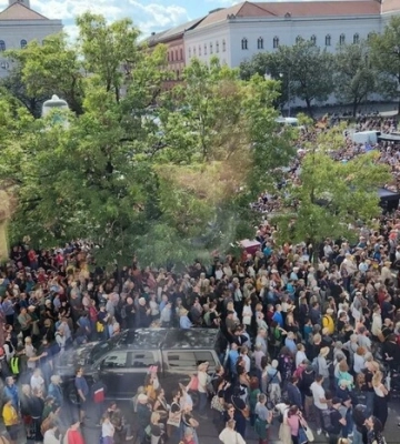 У Німеччині близько 150 тис. людей вийшли на акції протесту проти ультраправої AfD
