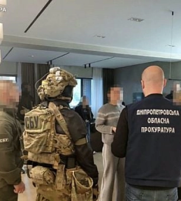 Продавали поддельные препараты для похудения: прокуроры Днепропетровщины подозревают 27 участников схемы