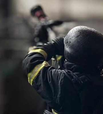 В Винницкой области в результате атаки со стороны РФ возник пожар на объекте железнодорожной инфраструктуры