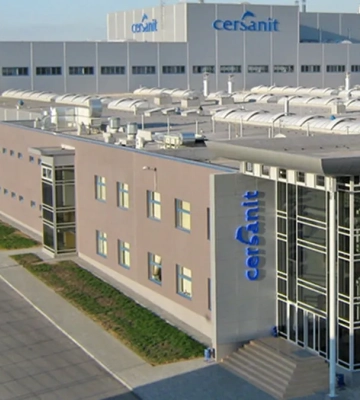 Россия нанесла удар дроном по заводу Cersanit в Звягеле: производство остановлено как минимум на полгода