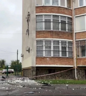 У Стрию дрон влучив у будинок, але не вибухнув