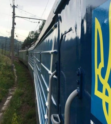 Удар по пасажирському поїзду на Волині: атака біля кордону з Польщею