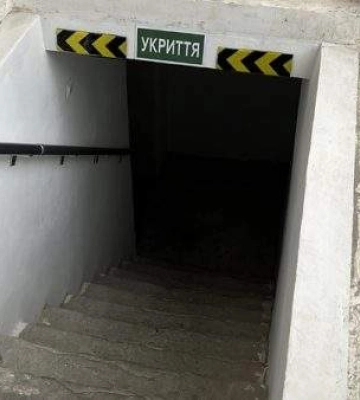Миколаївці скаржаться на задуху в шкільних укриттях через вимкнену вентиляцію