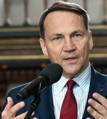 Сікорський заявив, що у випадку нападу РФ Польща швидко здобуде перемогу