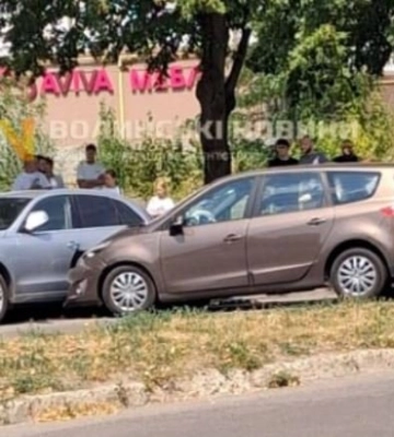 Водія, який влаштував ДТП у Луцьку і пошкодив чотири авто, позбавили прав