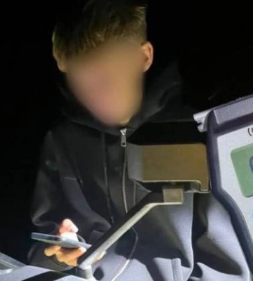 Під час комендантської години на Рівненщині зупинили двох неповнолітніх водіїв напідпитку