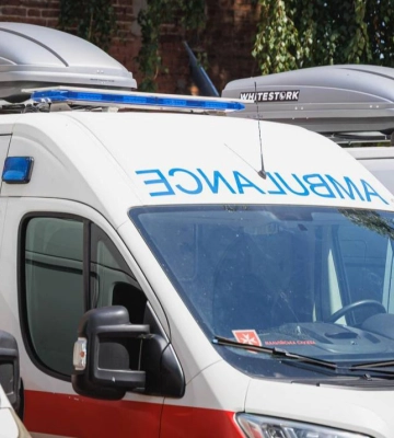 Россияне утром атаковали Херсон: 1 человек погиб и 1 пострадал
