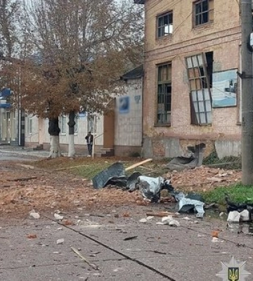 Ворог атакував склади у Прилуках: троє загиблих. ФОТО