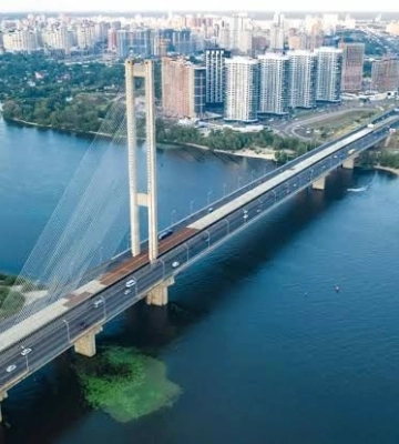 У Києві знову частково перекриють рух Південним мостом: схема обмежень