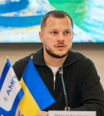 Росія б'є по портах і суднах: вантажопереробка Великої Одеси впала більш ніж у 15 разів