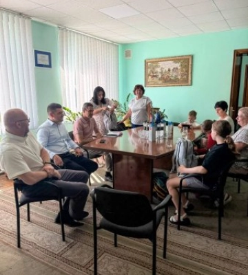 Допомога, яка розчулить кожного: Олена Зеленська та керівництво Закарпаття об’єдналися заради дітей полеглих Героїв у Мукачеві