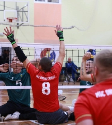 На Львівщині відбувся перший чемпіонат України серед ветеранів з волейболу сидячи