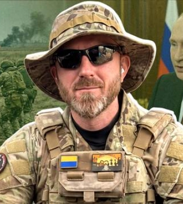 Россия проигрывает эту войну, так же как когда-то проигрывал Гитлер, но упорно не понимал этого – интервью с Мэтью Сэмпсоном