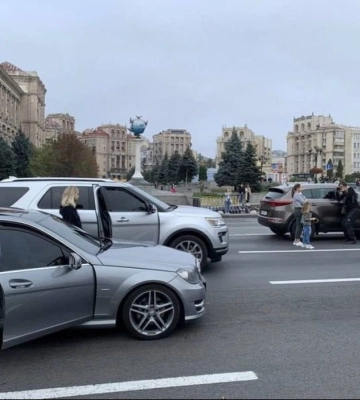 У Києві під час хвилини мовчання світлофори працюватимуть в особливому режимі