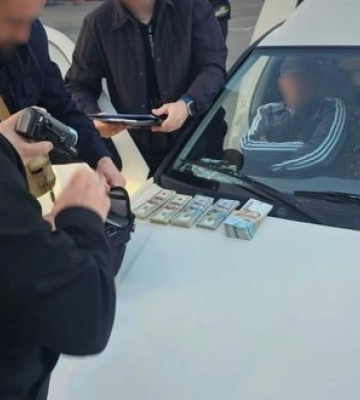 НАБУ разоблачило налоговиков в Тернопольской области: 75 тыс. евро взяток и 11,5% "отката". ФОТОРЕПОРТАЖ